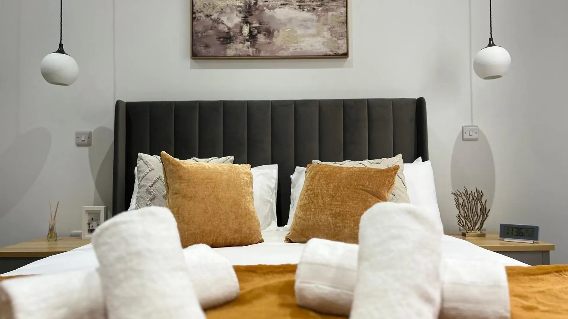 Appartement Luxury Ensuite Room In Londen